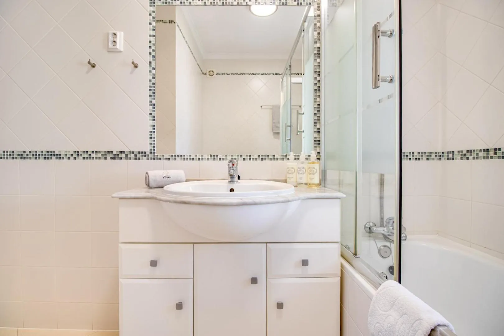 Apartament Old Town 2Br 50M Ocean W/ Ac Wi-Fi Parking Terrace Albufeira 0*,  Portugalia